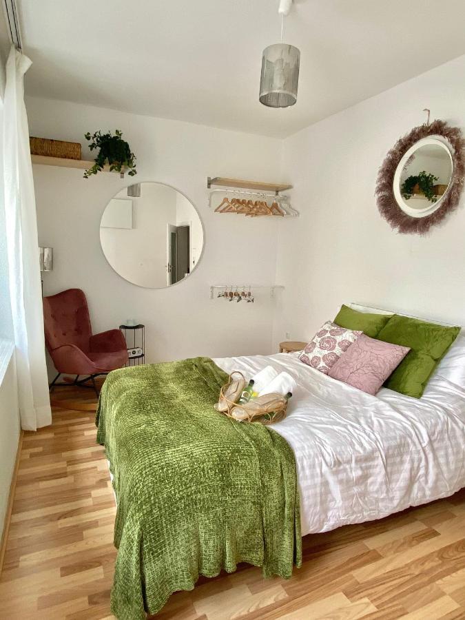 Stay In Aux: Central 2-Room Apartment with 24/7 Check-In Augsburg Exterior photo