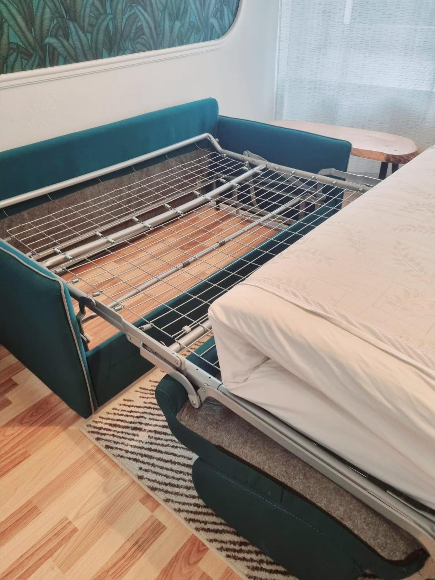 Stay In Aux: Central 2-Room Apartment with 24/7 Check-In Augsburg Exterior photo
